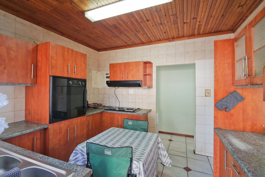 3 Bedroom Property for Sale in Summerpride Eastern Cape